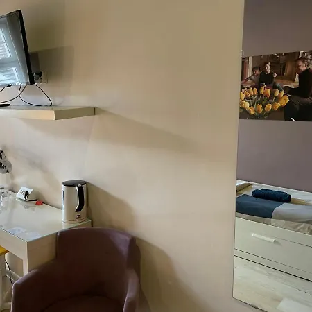 One More Night Apartment, Old Town Apartmán *