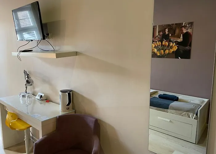 One More Night Apartment, Old Town Apartment *